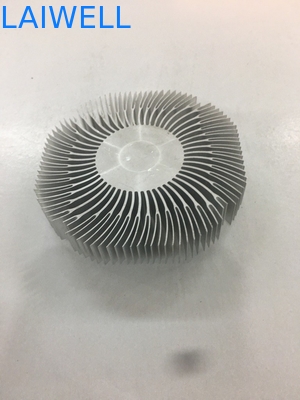 カスタム CNC メタルスタンピング アルミニウム 熱散散散散熱器 コンピュータクーラー 直接供給 in ドングアン