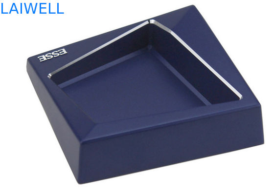 カスタマイズ可能なクリエイティブな幾何学デザイン ポータブルプロセス ダイカストアルミニウムメッキ ブルーメタル ポケット灰皿